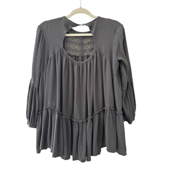 Attic Salt Womens Boho Crochet Pleated Tunic Blouse Size M Gray Rayon Flowy - Picture 3 of 15